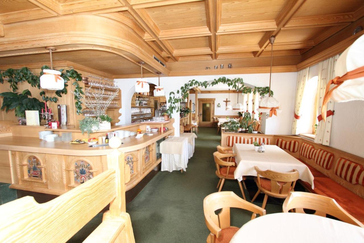 Pension Mittagskogel 皮茨河谷圣莱昂哈德 外观 照片